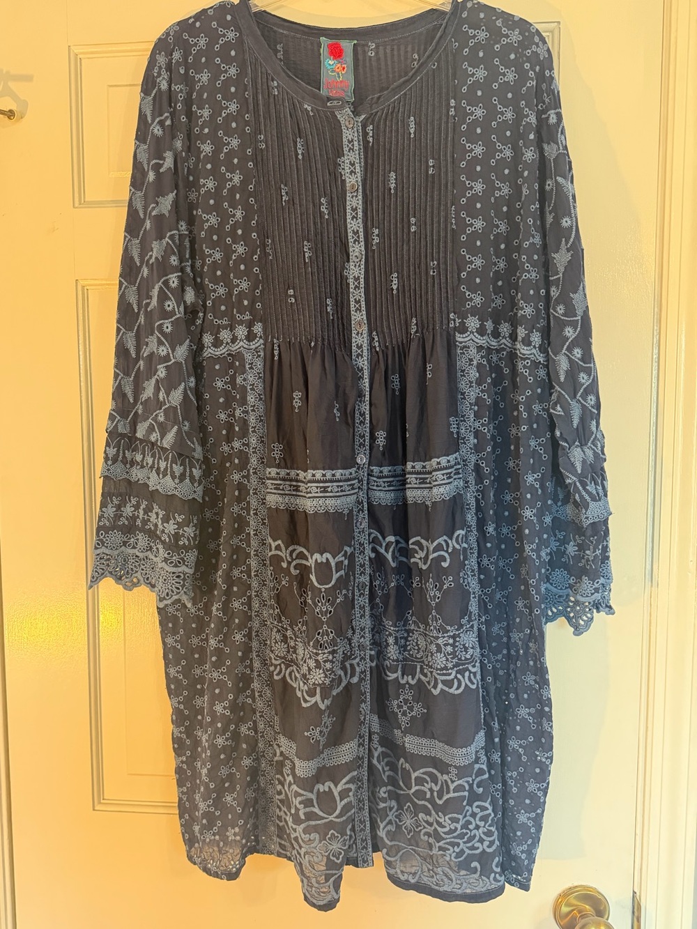 Johnny Was Manchengo Boho Navy Blue Pleated Embroidered Eyelet Tunic Size 1X